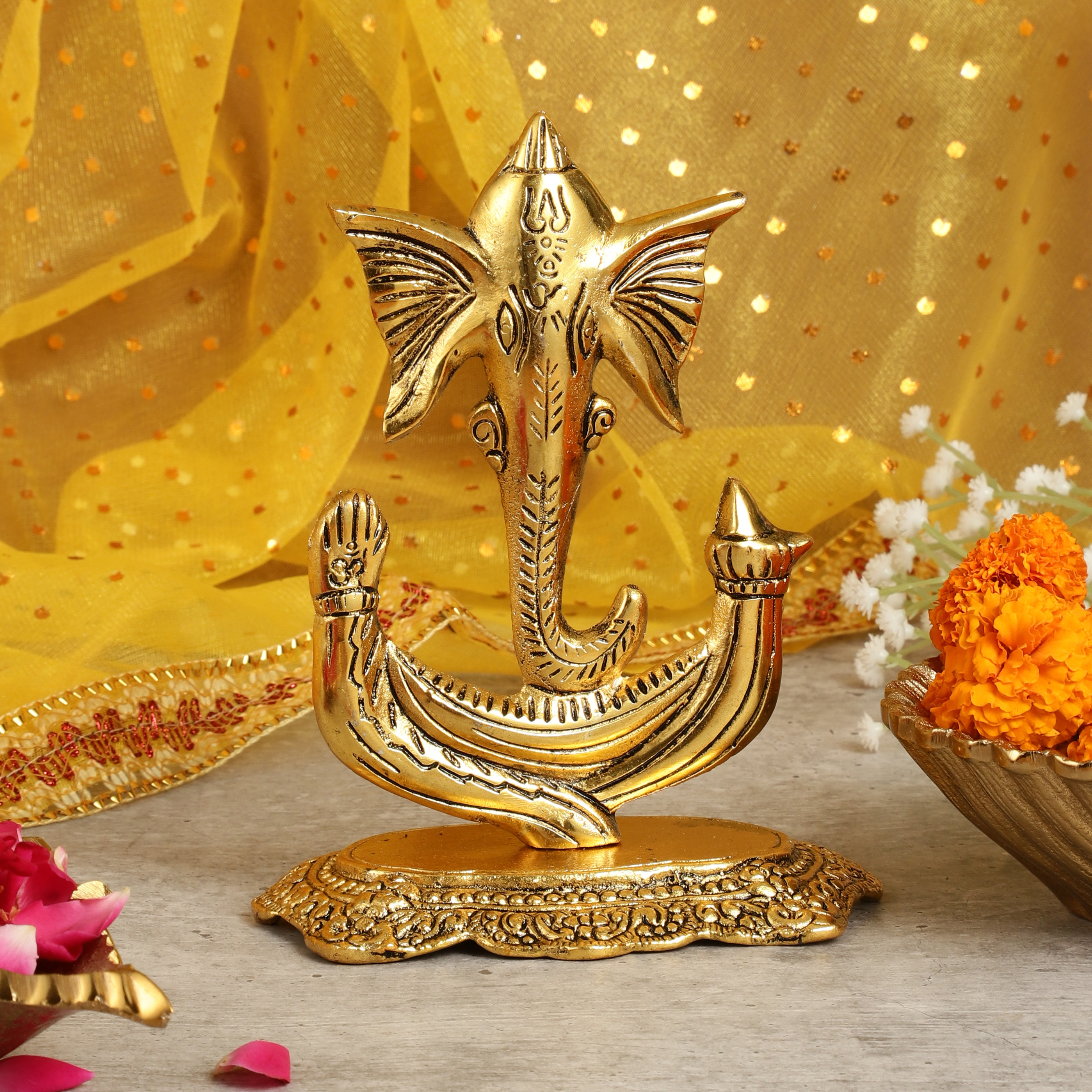Lord Ganesha Idol Statue thumbnail 1
