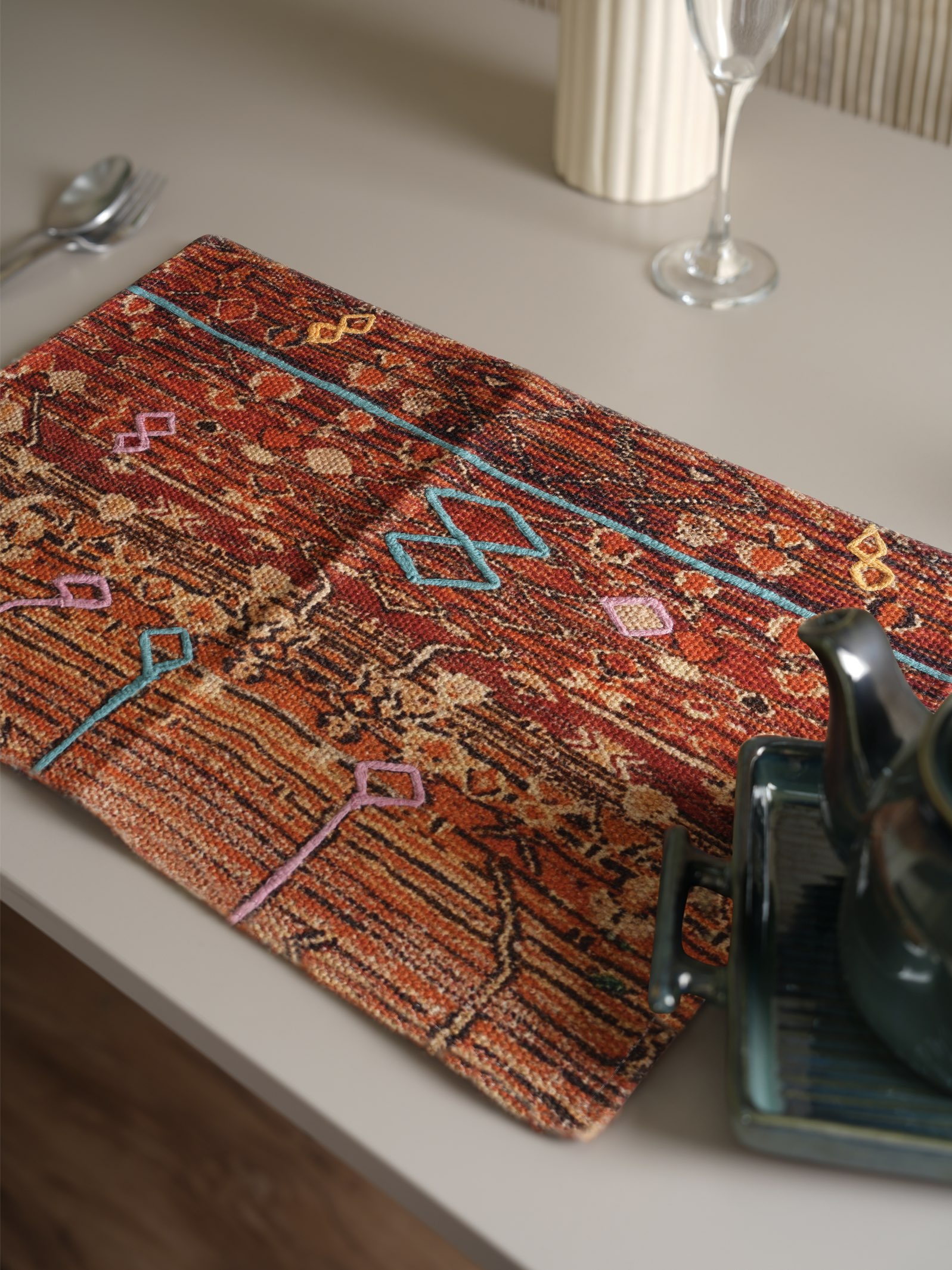 Regal Maze Placemat  ( 30 x 45 cms - Set of 2  )