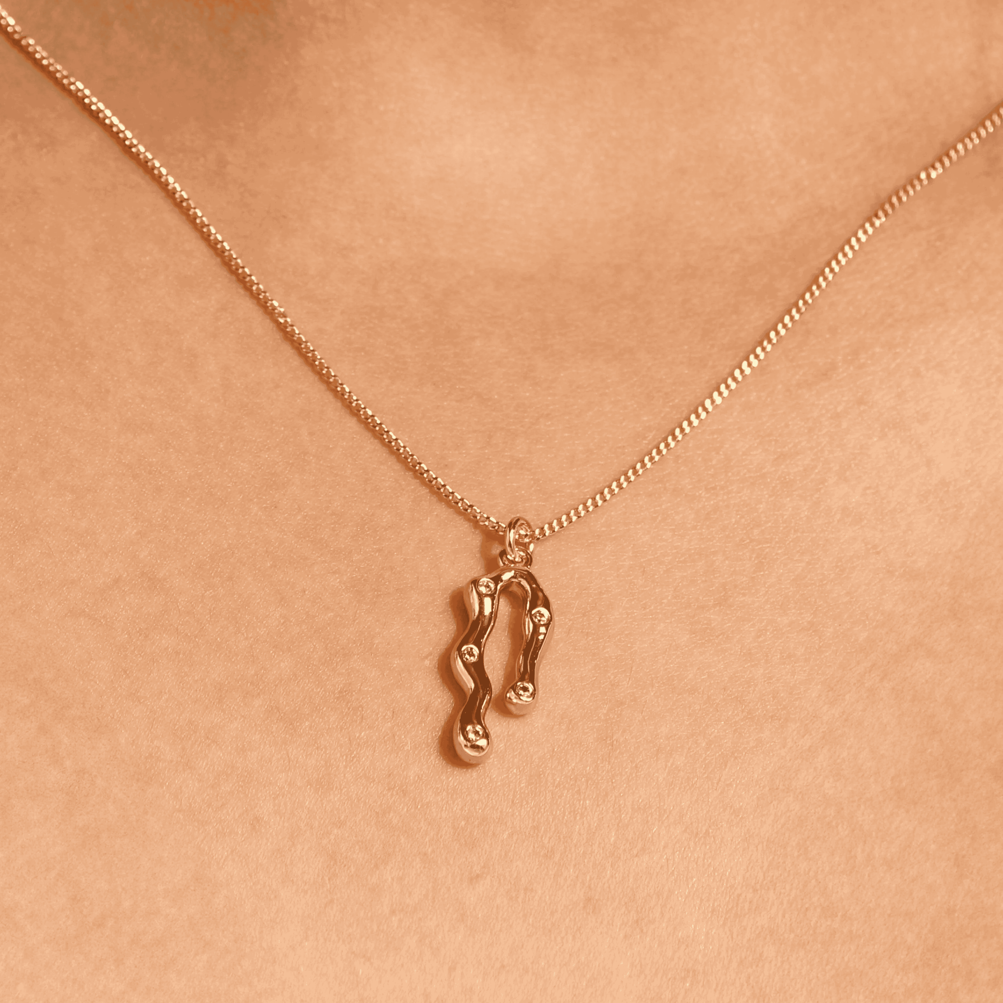 Ripple Radiance Diamond Necklace thumbnail 1