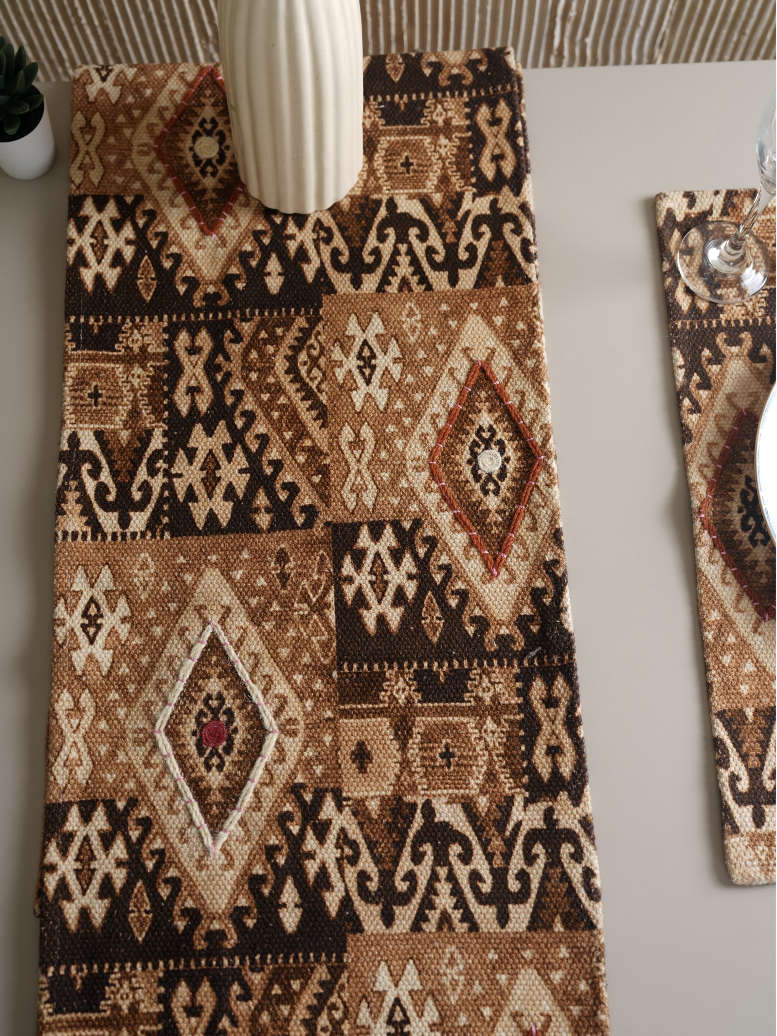 Tranquil Trellis Table Runner ( 30 x 180 cms ) - alternate view
