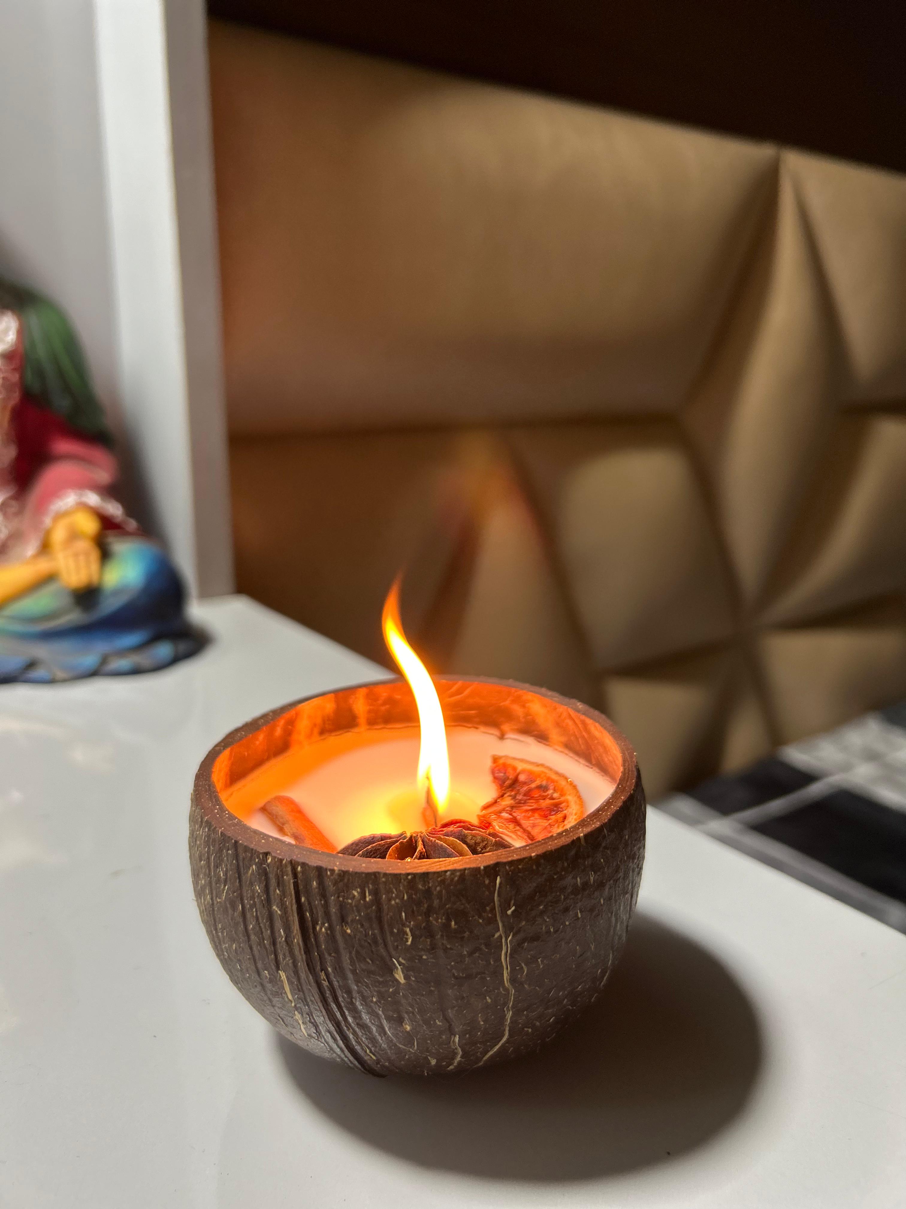 Spiced shell Candle | Cinnamon & Spices | Burn Time 30 Hrs thumbnail 2
