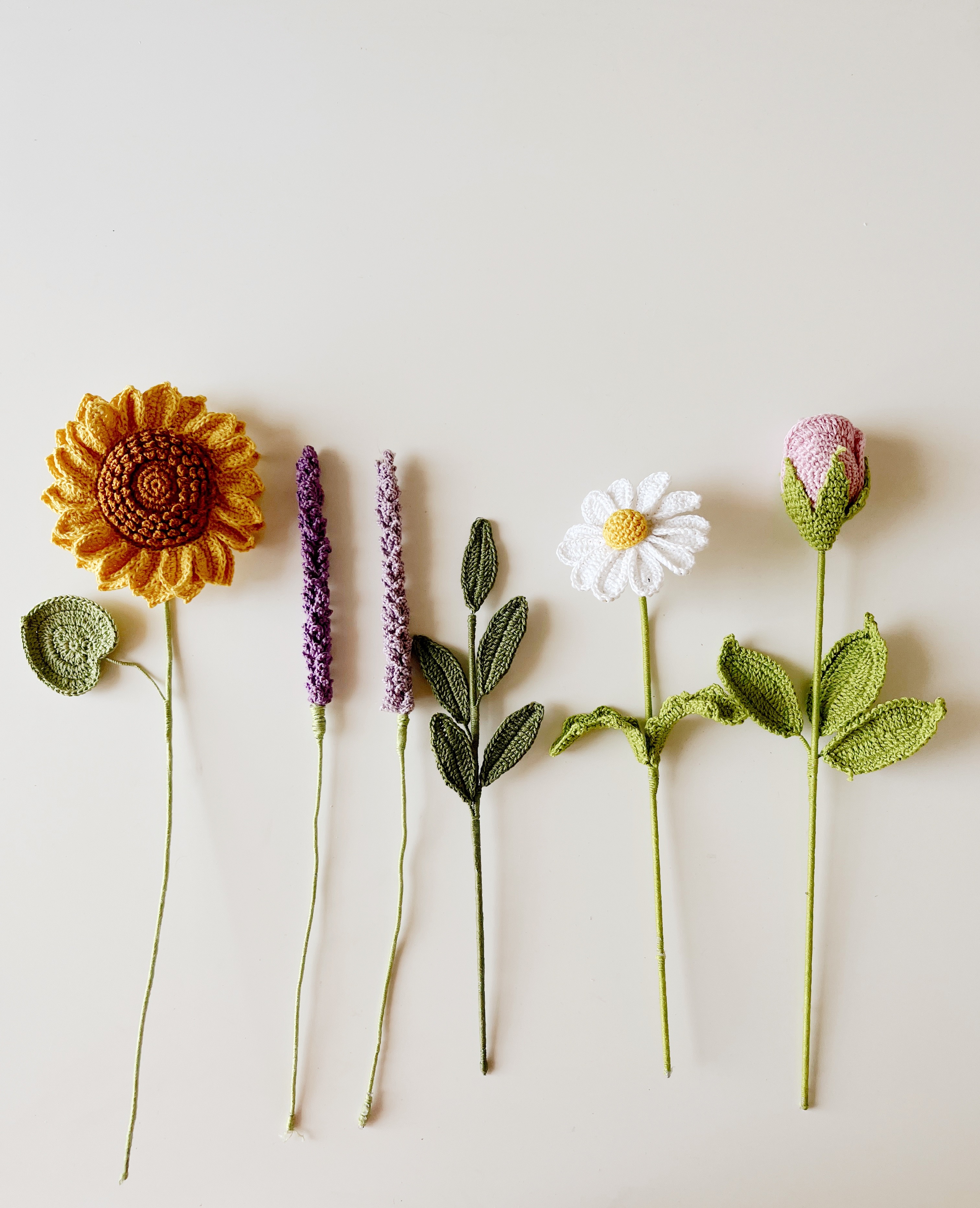 Crochet Sunflower Bouquet | Includes 1 sunflower, 1 daisy , 2 lavender sticks, 1 rose bud , 1 leaf stick | Handmade