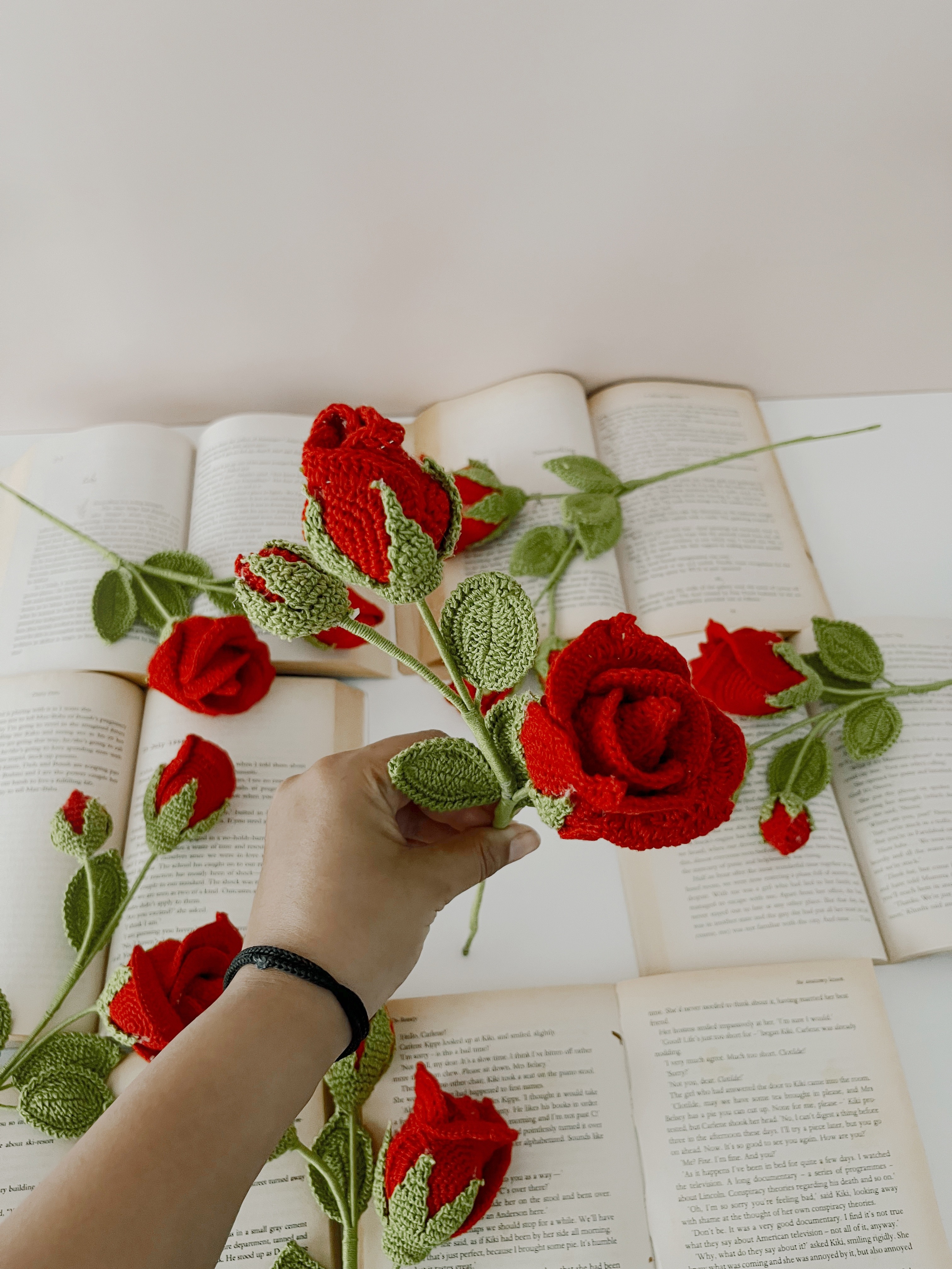 Crochet Rose With 2 Buds | Small Bud + Medium Bud + 4 Leaves thumbnail 3
