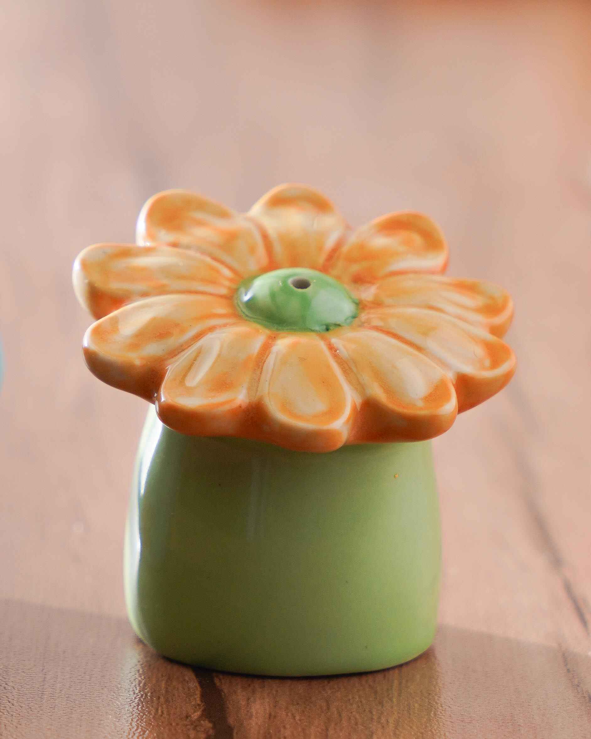 Mahi- Flower and Watering Can Salt and Pepper Shakers thumbnail 4